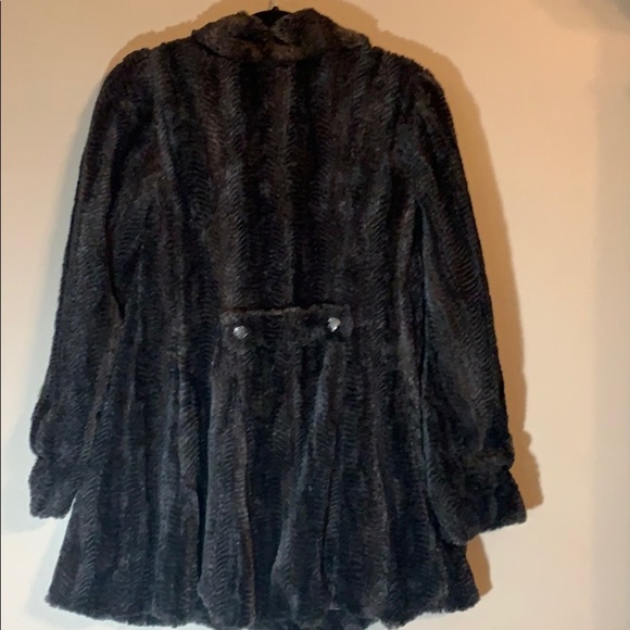 Free People Faux Fur Coat size 2 - Picture 6 of 7